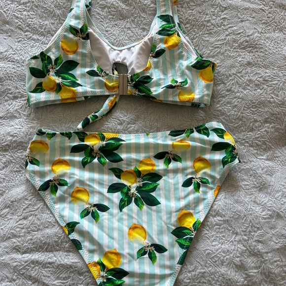 Cupshe Lemon Stripe Bikini - Green and Yellow - Picture 2 of 3